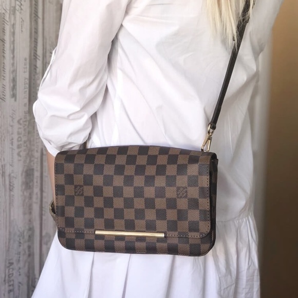 Louis Vuitton Handbags - Louis Vuitton Hoxton pm damier
